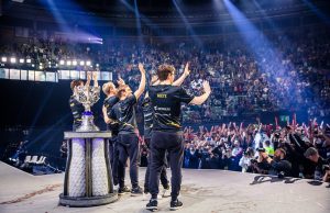 Worlds 2019: En İyilerin Sponsorları LoL Worlds 2019 takımlarının sponsorları.